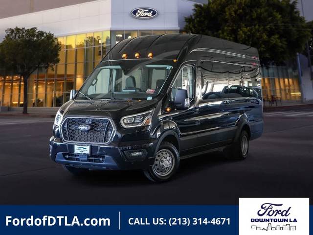 2023 Ford Transit Passenger Wagon XLT RWD photo