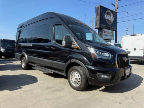 2023 Ford Transit Passenger Wagon XLT RWD photo