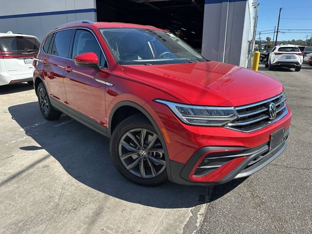 2023 Volkswagen Tiguan SE FWD photo