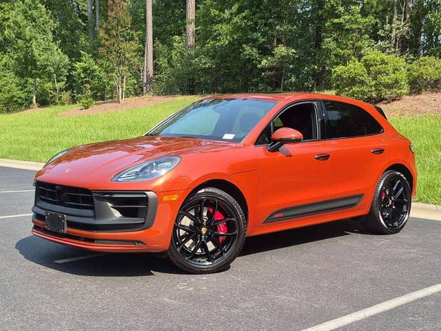 2023 Porsche Macan GTS AWD photo