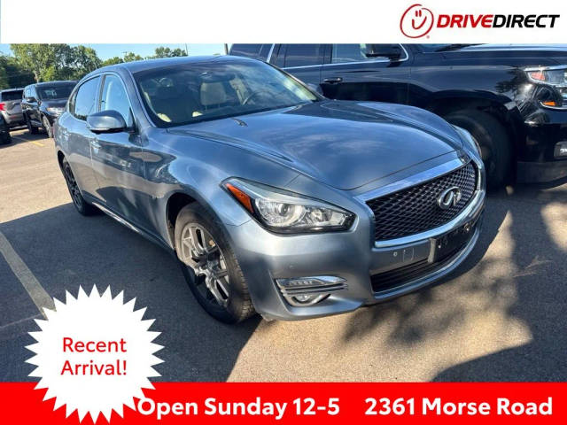2017 Infiniti Q70L 3.7 AWD photo