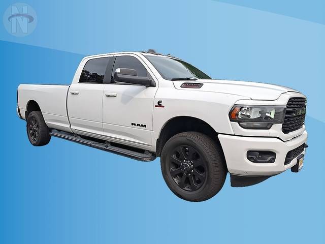 2022 Ram 3500 Big Horn 4WD photo