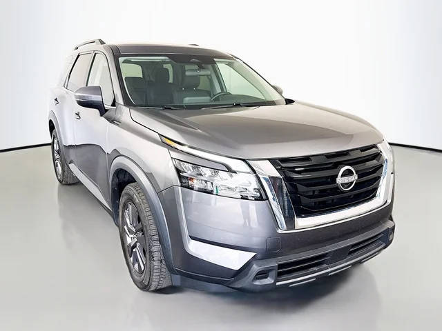2022 Nissan Pathfinder SV FWD photo