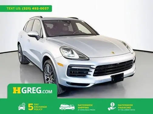 2023 Porsche Cayenne Platinum Edition AWD photo