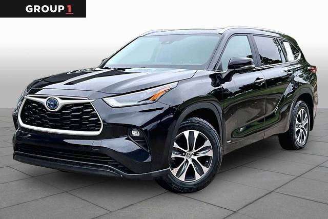 2023 Toyota Highlander Hybrid XLE AWD photo
