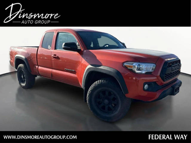 2017 Toyota Tacoma SR5 4WD photo
