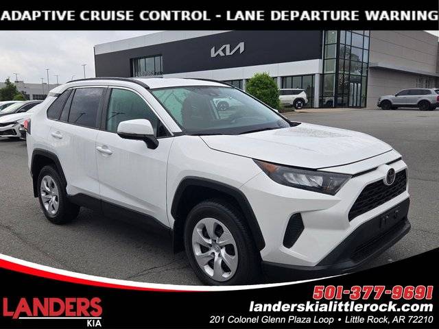 2021 Toyota RAV4 LE FWD photo