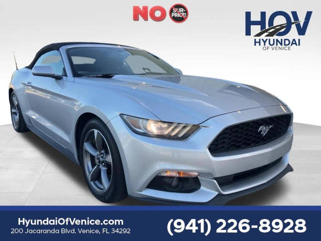2017 Ford Mustang V6 RWD photo