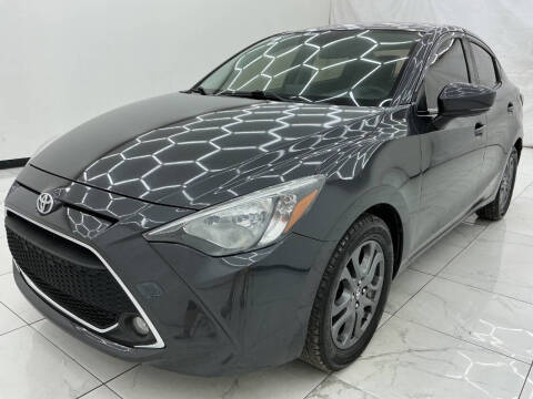 2019 Toyota Yaris LE FWD photo