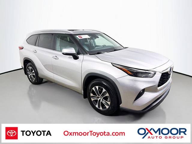 2023 Toyota Highlander Hybrid XLE AWD photo