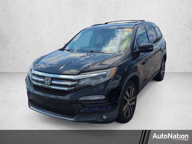 2016 Honda Pilot Touring AWD photo
