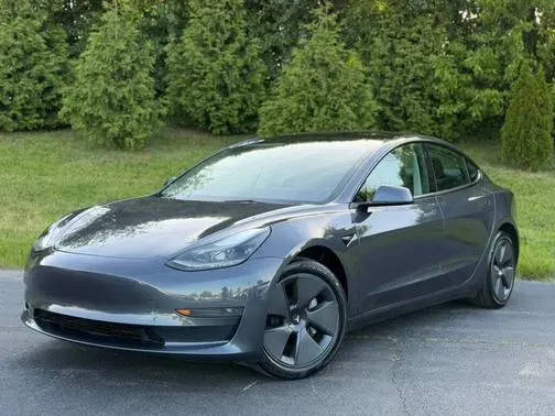 2023 Tesla Model 3  RWD photo