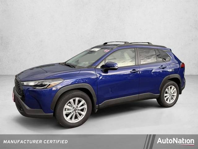 2023 Toyota Corolla Cross LE AWD photo