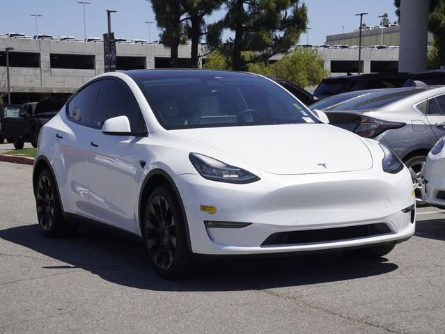 2022 Tesla Model Y Long Range AWD photo