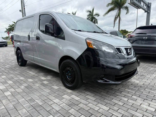 2015 Nissan NV200 FWD photo