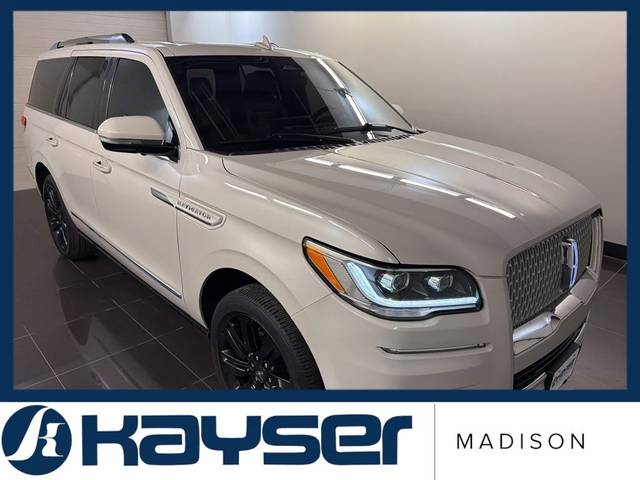2023 Lincoln Navigator Reserve 4WD photo