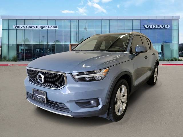 2021 Volvo XC40 Momentum AWD photo
