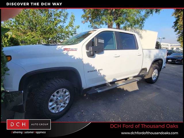 2023 Chevrolet Silverado 2500HD LT 4WD photo