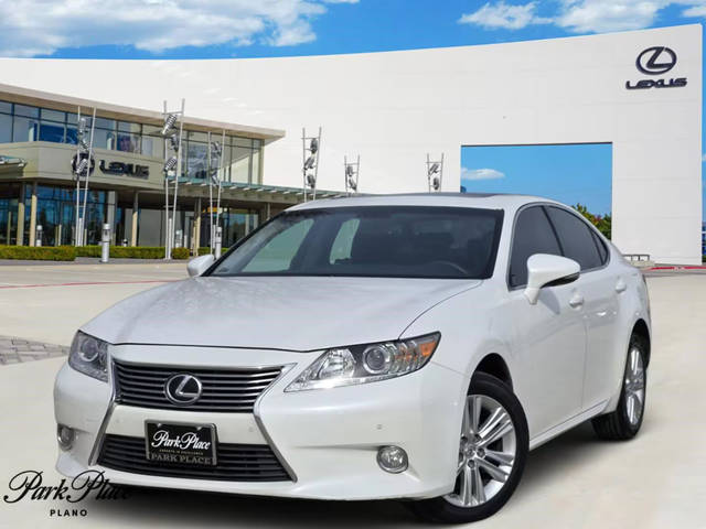 2015 Lexus ES  FWD photo
