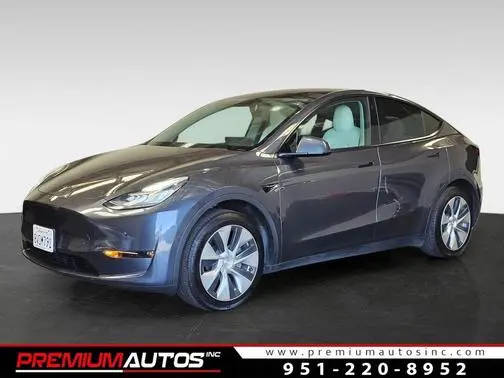 2021 Tesla Model Y Standard Range RWD photo
