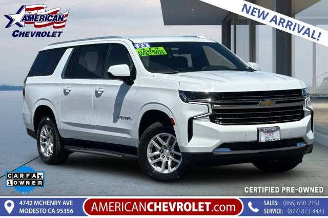 2023 Chevrolet Suburban LT 4WD photo