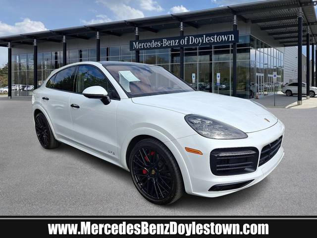 2022 Porsche Cayenne Coupe GTS AWD photo