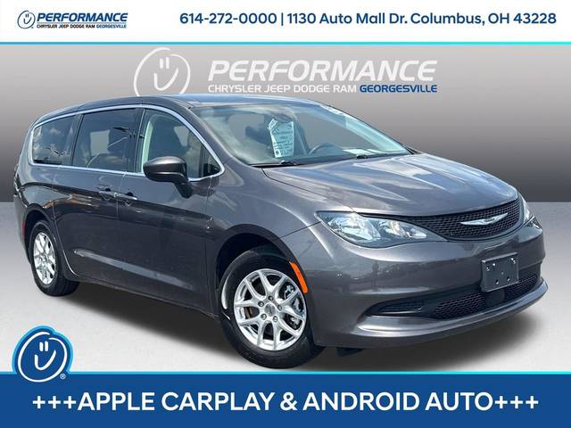 2023 Chrysler Voyager LX FWD photo