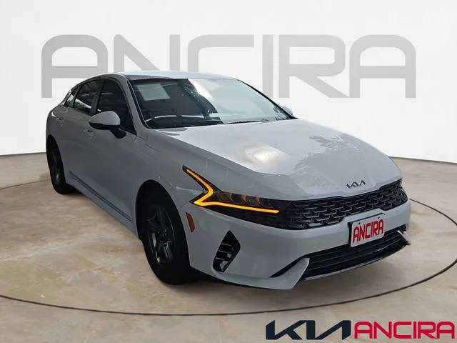 2022 Kia K5 LXS FWD photo