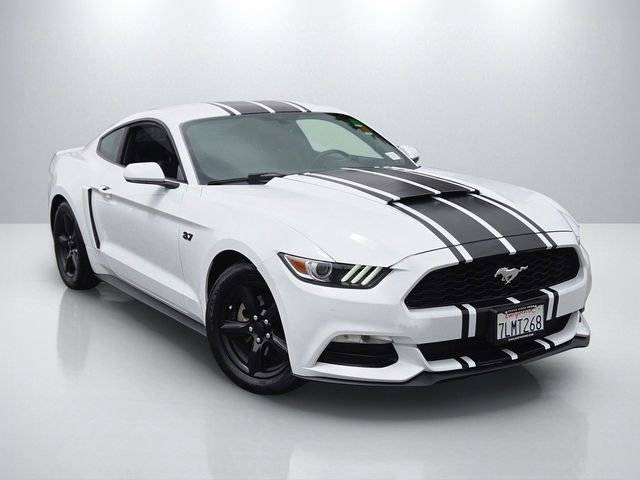 2016 Ford Mustang V6 RWD photo