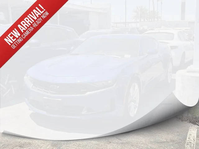 2021 Chevrolet Camaro 2LT RWD photo