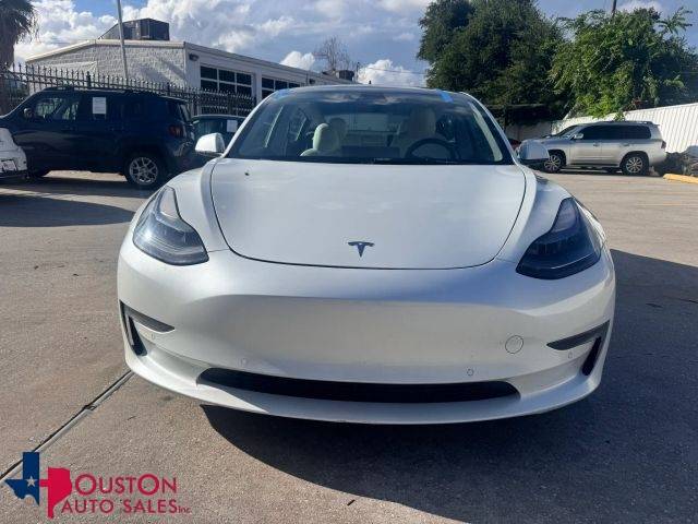 2022 Tesla Model 3 Long Range AWD photo