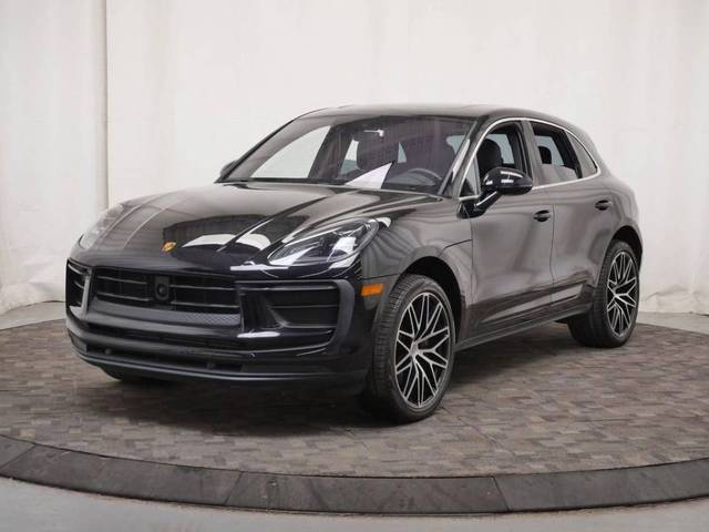 2023 Porsche Macan T AWD photo