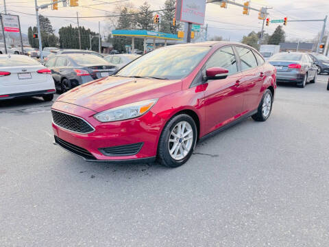 2015 Ford Focus SE FWD photo