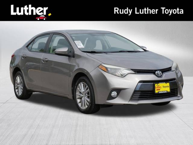 2015 Toyota Corolla LE Plus FWD photo