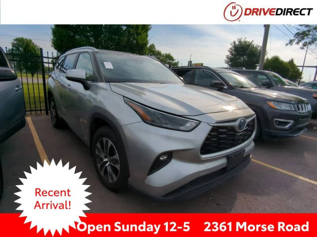 2023 Toyota Highlander Hybrid XLE AWD photo