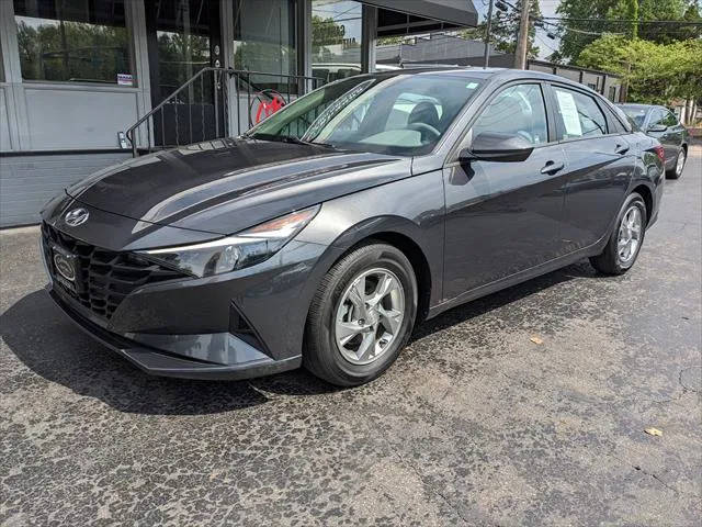 2021 Hyundai Elantra SE FWD photo