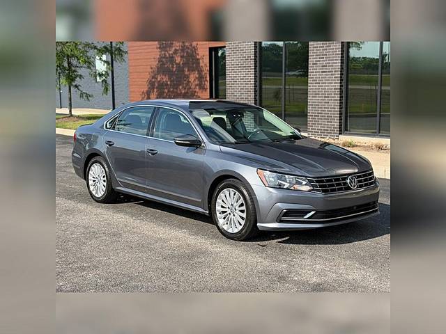 2016 Volkswagen Passat 1.8T SE FWD photo
