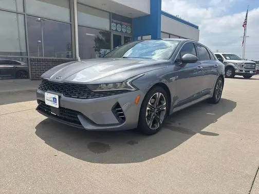 2021 Kia K5 EX FWD photo
