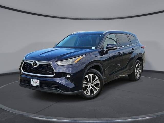 2022 Toyota Highlander XLE AWD photo