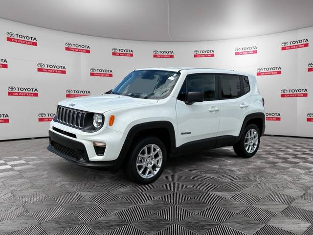2023 Jeep Renegade Latitude 4WD photo