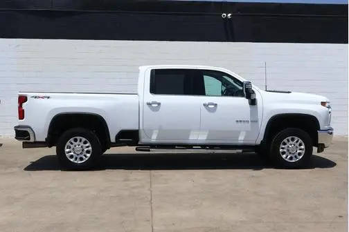2022 Chevrolet Silverado 2500HD LTZ 4WD photo