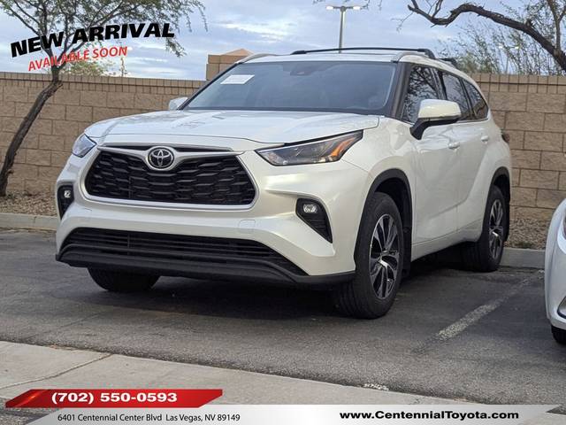 2022 Toyota Highlander XLE AWD photo