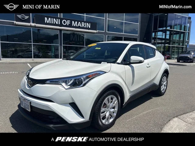 2019 Toyota C-HR LE FWD photo