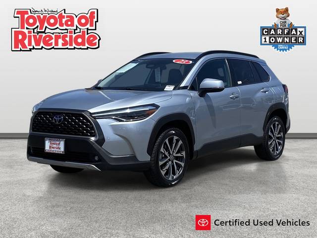2023 Toyota Corolla Cross XLE AWD photo