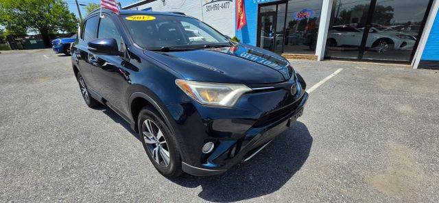 2017 Toyota RAV4 XLE AWD photo