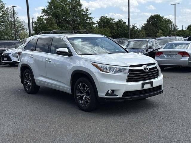 2016 Toyota Highlander XLE AWD photo