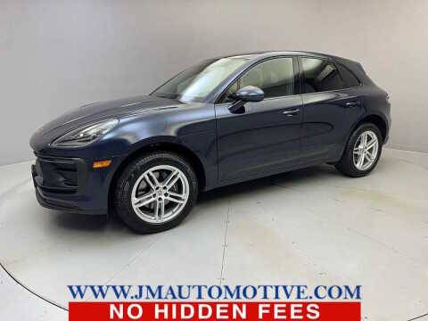2023 Porsche Macan AWD photo