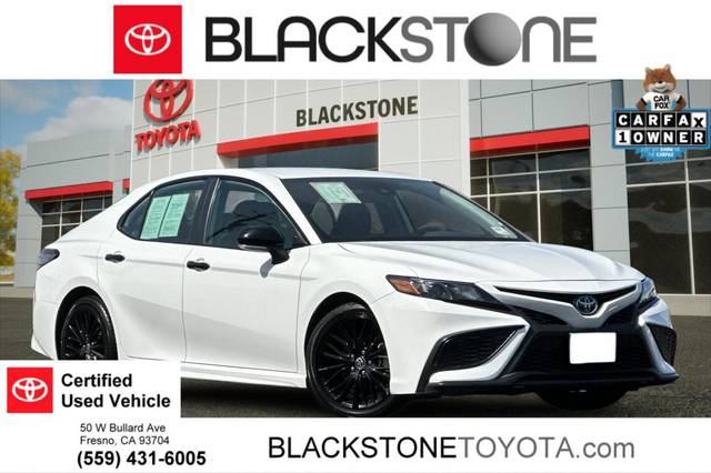 2022 Toyota Camry Hybrid SE FWD photo