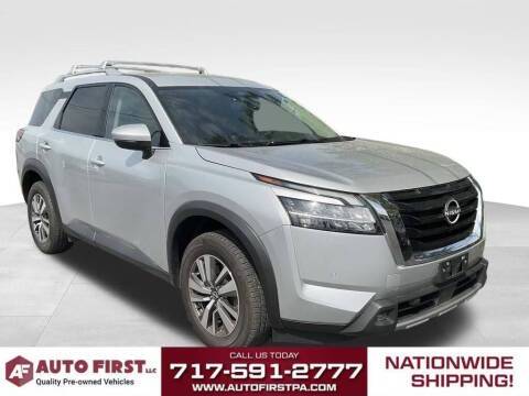 2022 Nissan Pathfinder SL 4WD photo