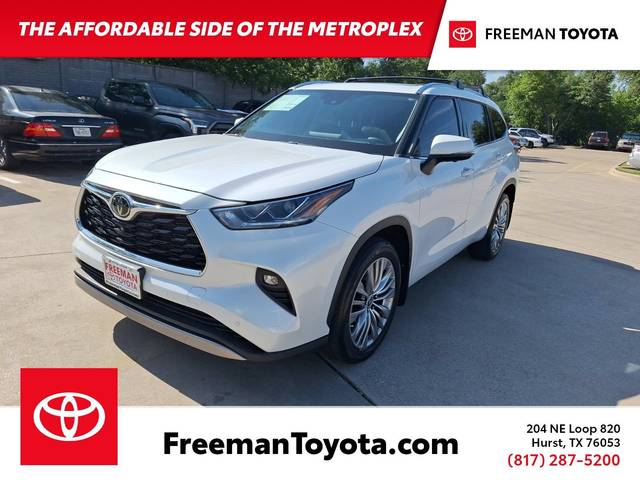 2023 Toyota Highlander Platinum FWD photo
